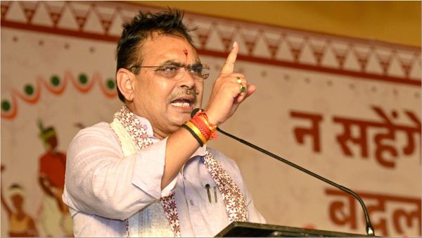 Jharkhand Chunav: 'हेमंत सरकार से पूछिए, घुसपैठियों से क्या रिश्ता है', CM भजनलाल ने उठाए सवाल