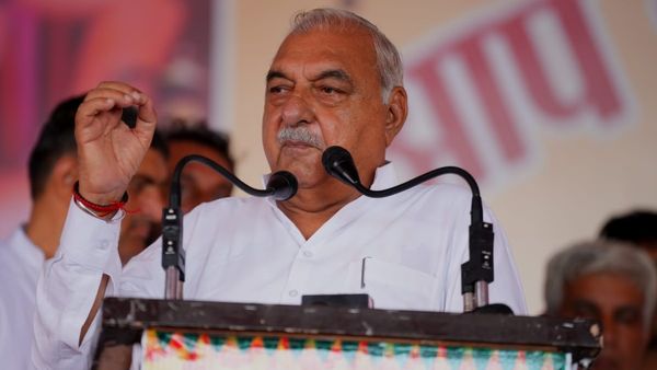Bhupinder Singh Hooda Net Worth: पूर्व सीएम भूपेंद्र सिंह हुड्डा के पास अथाह पैसा, तीन हथियार व आठ केस भी दर्ज