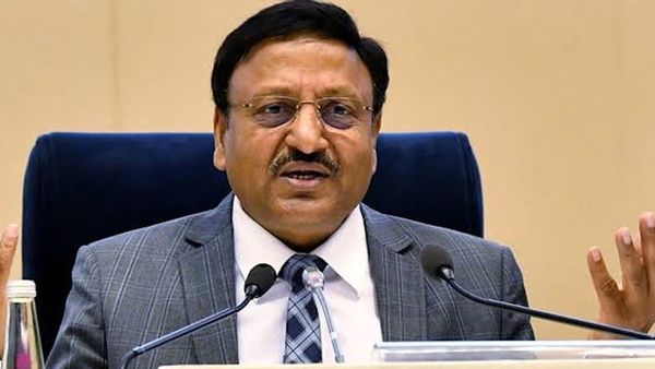 युवा मतदाओं की उदासीनता से चुनाव आयोग चिंतित, CEC ने जागरूकता पर दिया जोर