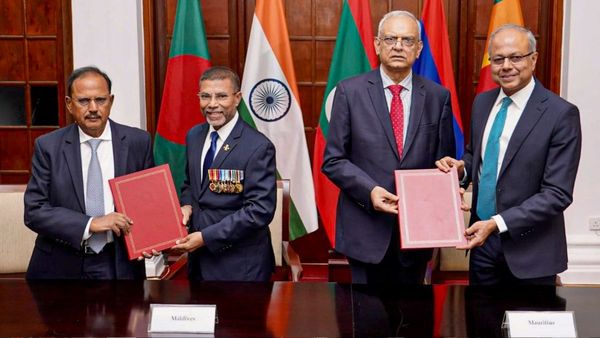 हिंद महासागर की सुरक्षा पर प्रमुख बैठक में नहीं आया बांग्लादेश, मालदीव ने चीन की जगह भारत का चुना साथ