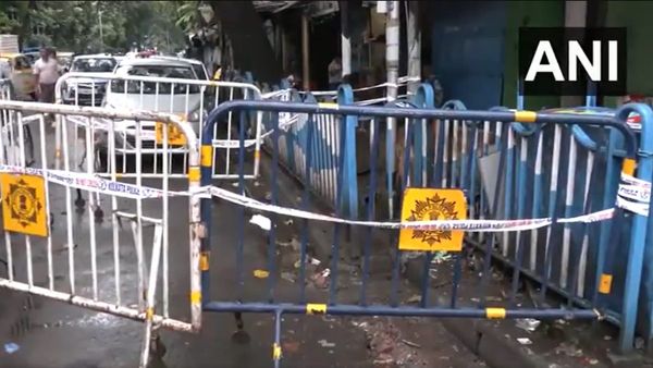 Kolkata blast: डॉक्टरों के प्रदर्शन के बीच कोलकाता में धमाका, बैग में अचानक हुआ विस्फोट, एक शख्स जख्मी
