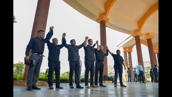 कर्नाटक सरकार महादयी नदी जल बंटवारे के मुद्दे पर जल्‍द बुलाएगी सर्वदलीय बैठक