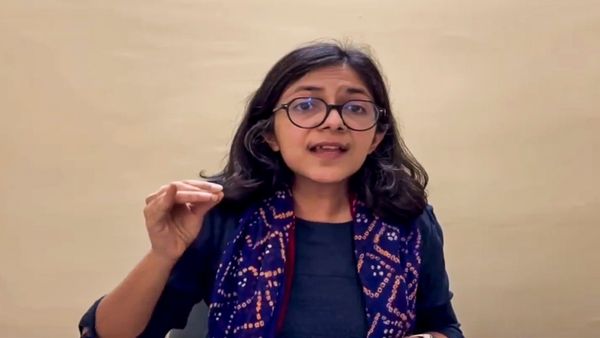 स्वाति मालीवाल के वार पर आप नेता का करारा पलटवार