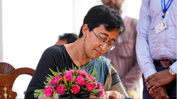 दिल्ली की नई CM साहिबा आतिशी के सामने क्या-क्या हैं चुनौतियां, चुनाव से पहले करने होंगे ये काम!