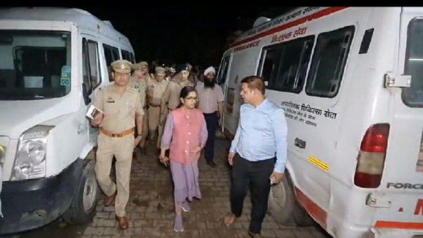 Hathras Road Accident: तो इस वजह से हुआ इतना बड़ा हादसा, कमिश्नर ने बताई यह वजह