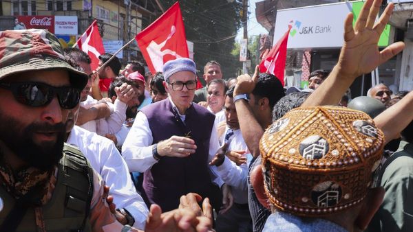 J&K Election: उमर अब्दुल्ला दो सीटों से क्यों लड़ रहे चुनाव, कमजोरी या ताकत? उन्होंने दी ये दलील