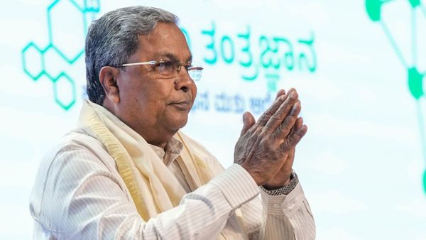 सिद्धारमैया की बढ़ी मुश्किलें! MUDA केस में CM के खिलाफ मुकदमा चलाने की मंजूरी बरकरार