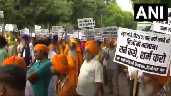 Sikh protest: सिखों ने राहुल गांधी के घर के बाहर किया प्रदर्शन, US में दिए बयान पर मांगे माफी