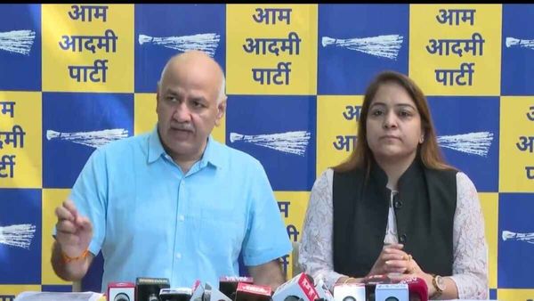'MCD बैठक की अध्यक्षता अधिकारी कैसे कर सकता है?'... सिसोदिया ने LG से पूछे सवाल
