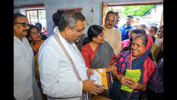 Subhadra Yojana: क्या है ओडिशा का सुभद्रा योजना? जिसके जागरूकता रथ को CM ने दिखाई हरी झंडी