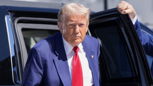 US: डोनाल्ड ट्रम्प पर बदमाशों ने चलाई गोली, AK-47 का इस्तेमाल, बढ़ी सतर्कता