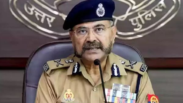 'जाति के आधार पर फेक मुठभेड़', अखिलेश के आरोपों को यूपी DGP ने किया खारिज