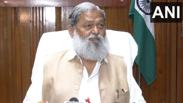 Haryana Chunav Result 2024: भाजपा प्रत्याशी अनिल विज ने गाना गाकर जताया भरोसा, जीत के आंकड़े के बेहद करीब