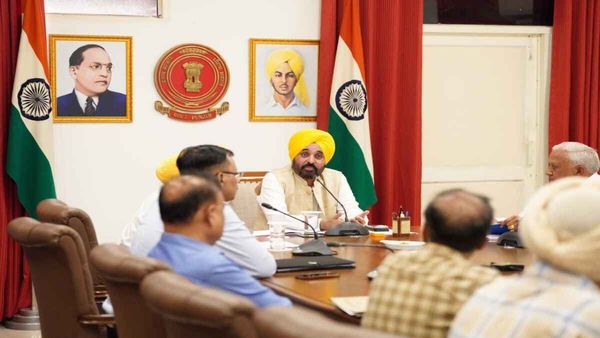 रोजाना सात से 8 मंडियों की करें चेकिंग, सीएम मान ने डिप्टी कमिश्नरों को दिया आदेश