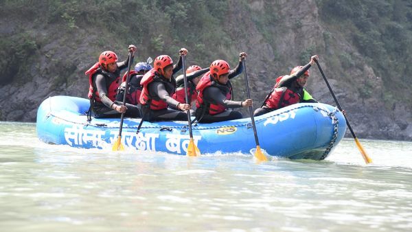 BSF Rafting Tour: जांबाज महिलाओं का गंगोत्री से गंगासागर साहसी सफर, देंगी गंगा सफाई और नारी सशक्तिकरण का संदेश