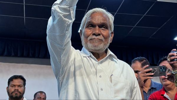 Champai Soren: चम्पाई सोरेन की बिगड़ी तबीयत, अस्पताल में हुए भर्ती, जानिए क्या है हेल्थ अपडेट?