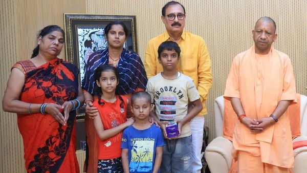 लखनऊ पुलिस की कस्टडी में युवक की मौत, CM योगी ने परिवार को दी 10 लाख की मदद, बोले- आरोपी बख्शे नहीं जाएंगे