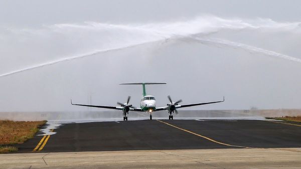 एयरलाइन्स को लगातार मिल रही बम की धमकी, केंद्र ने लगाई X को फटकार, कहा-अपराध में सहायक होने जैसा एप्रोच!