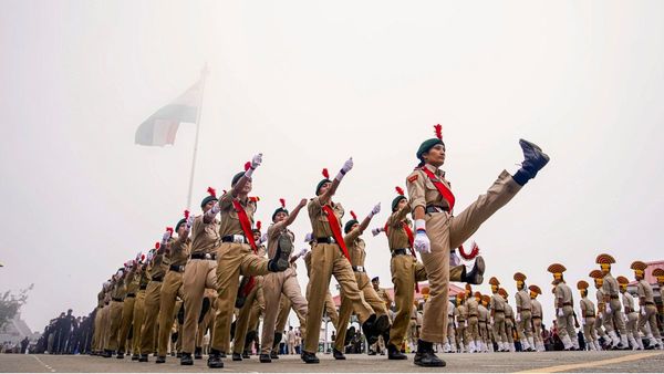NCC कैडेट्स का अनोखा नौकायन अभियान, गंगा और हुगली की करेंगे 1,200 किलोमीटर लंबी यात्रा