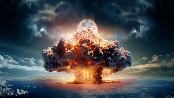 Kerala Fear: केरल में धनतेरस पर फैली दहशत! आधी रात अचानक आने लगी धमाकों की आवाजें, 300 लोगों ने छोड़ा घर