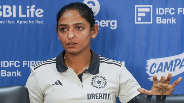 T20 वर्ल्ड कप हार के बाद छिन सकती है हरमनप्रीत कौर की कप्तानी, BCCI जल्द लेगी बड़ा फैसला