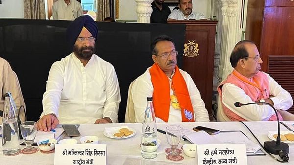 केंद्रीय मंत्री हर्ष मल्होत्रा ने हिमाचल सरकार पर साधा निशाना, कहा-'पिछली सरकार की योजनाओं को बंद कर रहे'