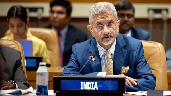 SCO Summit: शहबाज शरीफ के साथ डिनर कर सकते हैं भारतीय विदेश मंत्री, जयशंकर कल जाएंगे पाकिस्तान