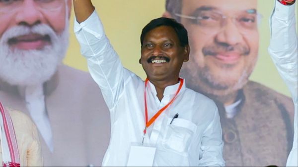 Kharsawan Chunav 2024: पति या पत्नी, खरसावां सीट से BJP किसे देगी टिकट? अर्जुन मुंडा-मीरा मुंडा दोनों रेस में!