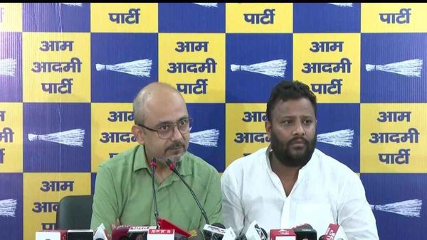 बस मार्शलों को फुटबॉल की तरह घुमाया जा रहा है, LG पर आम आदमी पार्टी ने साधा निशाना