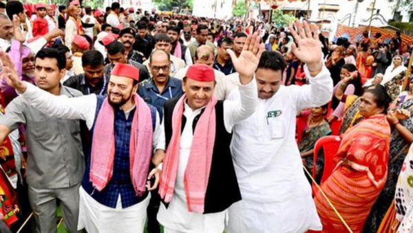 महाराष्‍ट्र चुनाव में क्‍या अखिलेश यादव की सपा ने MVA से कर लिया है किनारा? इन चार सीटों पर उतारे उम्‍मीदवार