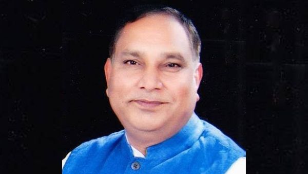 Bihar News: CM नीतीश के 'अव्वल बिहार' सपने को सींच रहे मंत्री महेश्वर हजारी, पल-पल बदल रही तस्वीर