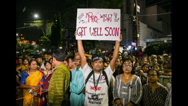 पश्चिम बंगाल के व्यक्ति की हत्या के बाद झारखंड में शव को कब्र से निकाला गया; संदिग्ध को हिरासत में लिया गया