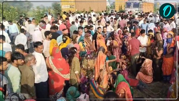 UP News: मैनपुरी में राशन लेने जा रहे तीन लोगों को ट्रक ने कुचला, मौत के बाद ग्रामीणों ने हाईवे किया जाम