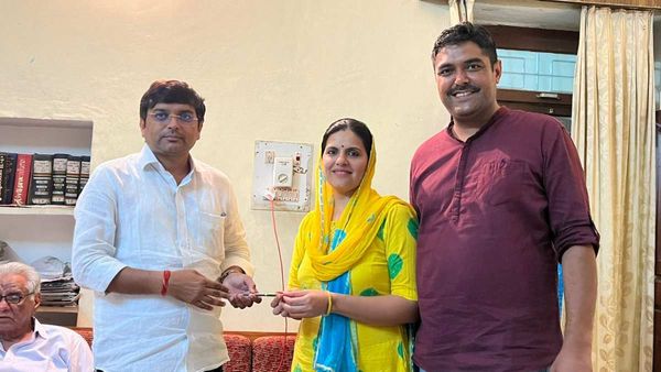 RJS Result 2024: शादी के 12 साल बाद पहले ही प्रयास में सफलता, डॉक्टर से मजिस्ट्रेट बन गईं परमा चौधरी