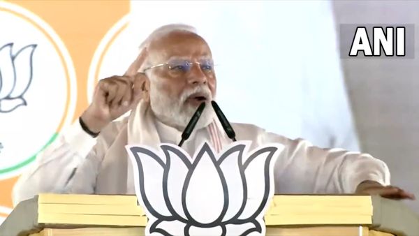 'झारखंड की लड़ाई सत्ता की नहीं, रोटी-बेटी और माटी की', हजारीबाग में 'परिवर्तन यात्रा' के समापन पर PM मोदी