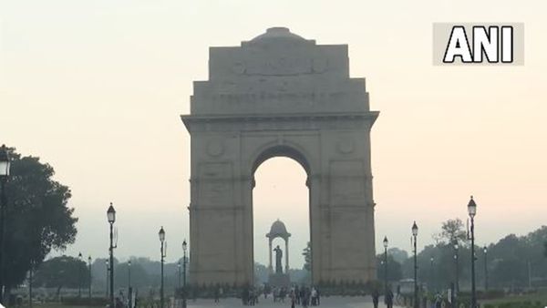 Delhi Air Pollution: दिल्लीवासियों को प्रदूषण से मिली थोड़ी राहत, AQI में हुआ सुधार