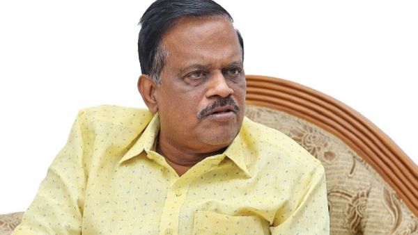 Tamilnadu: थलवई सुंदरम को AIADMK ने सभी पदों से किया बर्खास्‍त, RSS मार्च को दिखाया था झंडा