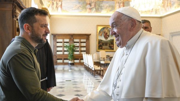 Ukraine Russia Conflict: जेलेंस्की ने की पोप से मुलाकात, शांति और युद्ध के समाधान पर चर्चा की