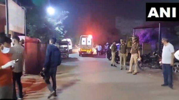 आगर-लखनऊ एक्सप्रेसवे पर बड़ा सड़क हादसा, 5 लोगों की मौत, 17 घायल