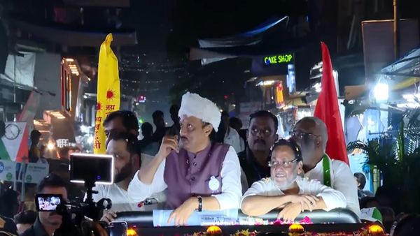 Maharashtra chunav: भाजपा के विरोध के बीच अजित पवार ने नवाब मलिक के लिए प्रचार किया