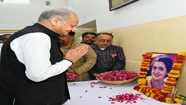 Rajasthan News: इंदिरा गांधी की जयंती बोले पूर्व सीएम अशोक गहलोत, कहा-'एकता, साहस और दृढ़ निश्चय की प्रतीक'