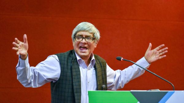 Bibek Debroy: आर्थिक सलाहकार से लेकर संस्कृत के ज्ञाता, बिबेक देबरॉय के निधन पर पीएम मोदी ने भी जताया दुख