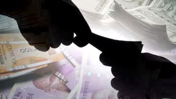 सहायक परिवहन निरीक्षक 10 हजार रुपए की रिश्वत लेते गिरफ्तार, विजिलेंस ने दबोचा,जानिए क्यों मांगी थी घूस