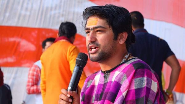 'अगर शिव मंदिर है प्राण प्रतिष्ठा होगी; अजमेर शरीफ दरगाह विवाद पर भड़के धीरेंद्र शास्त्री; क्यों आया गुस्सा?