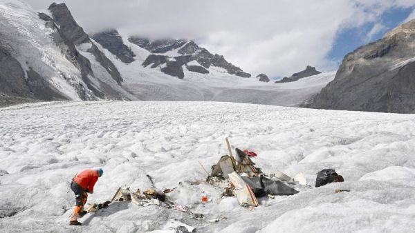 NGT ने हिमालयन ग्लेशियल झीलों के तेजी से विस्तार पर जारी की चेतावनी, भविष्य की आपदाओं पर जताई चिंता