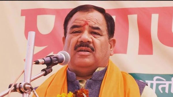 'मुझमें कुछ है ना,जांच एजेंसियों को हिलाकर रख दिया,धामी रात दो बजे तक मेरे दरवाजे...' हरक सिंह का बड़ा बयान