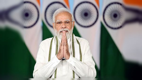 Bhai Dooj: पीएम मोदी समेत कई नेताओं ने दी भाई दूज की बधाई, जानिए किसने क्या कहा