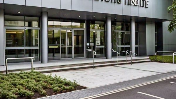 अजीत रानाडे ने गोखले इंस्टीट्यूट के VC पद से दिया इस्तीफा, जानिए क्यों?