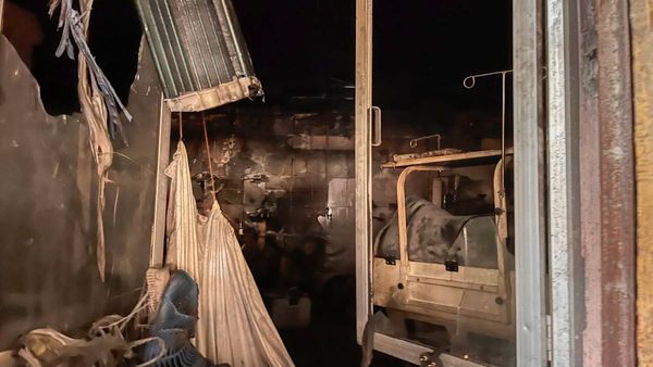 Jhansi Hospital Tragedy: एक और नवजात ने तोड़ा दम, अग्निकांड में अब तक 12 बच्चों की मौत