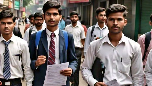 Sarkari Naukari: 12वीं पास युवाओं के लिए नौकरी का मौका, UPSSSC में निकली बंपर भर्ती, देखें डिटेल्स 